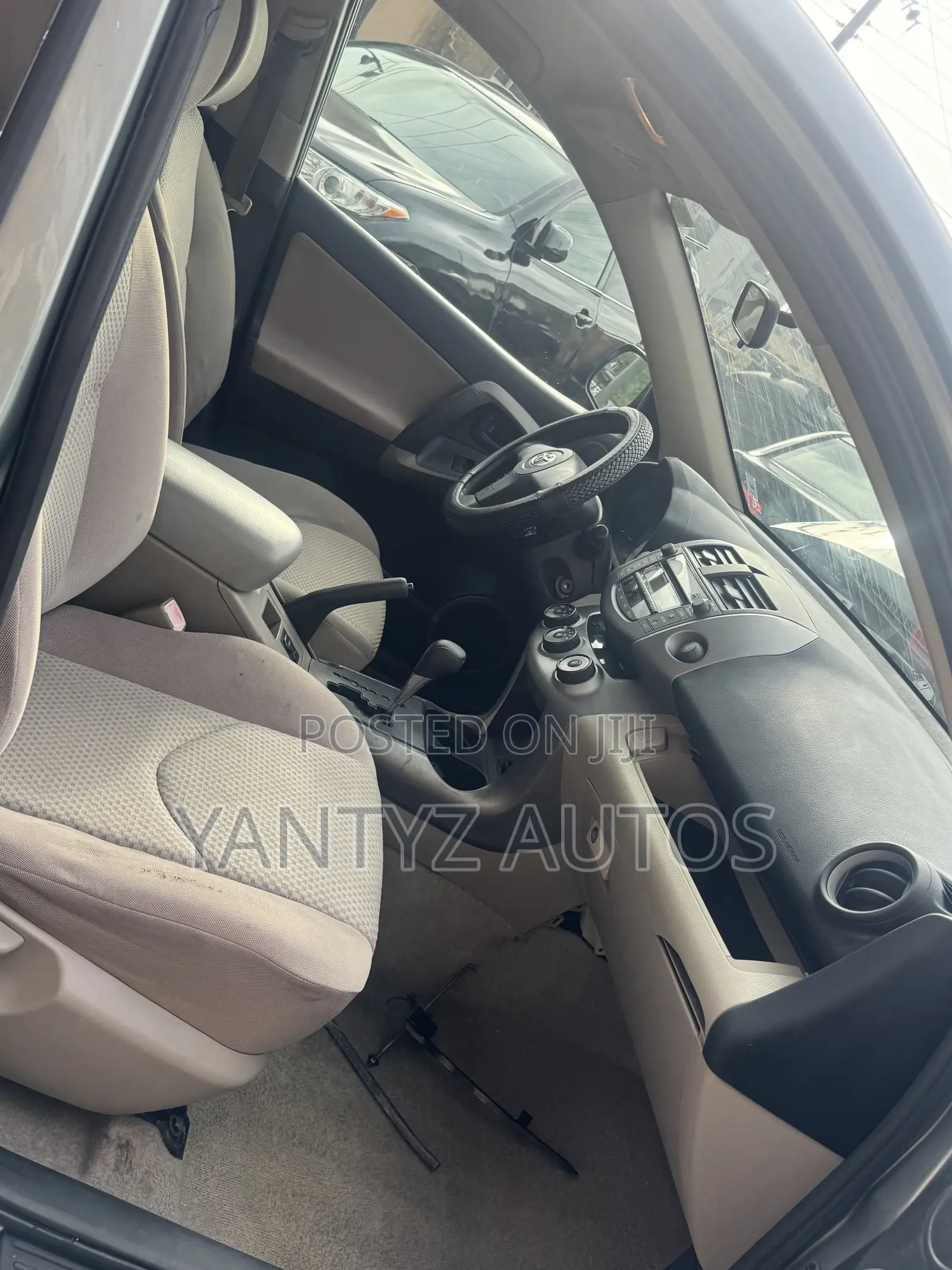Toyota RAV4 1.8 2007 Green