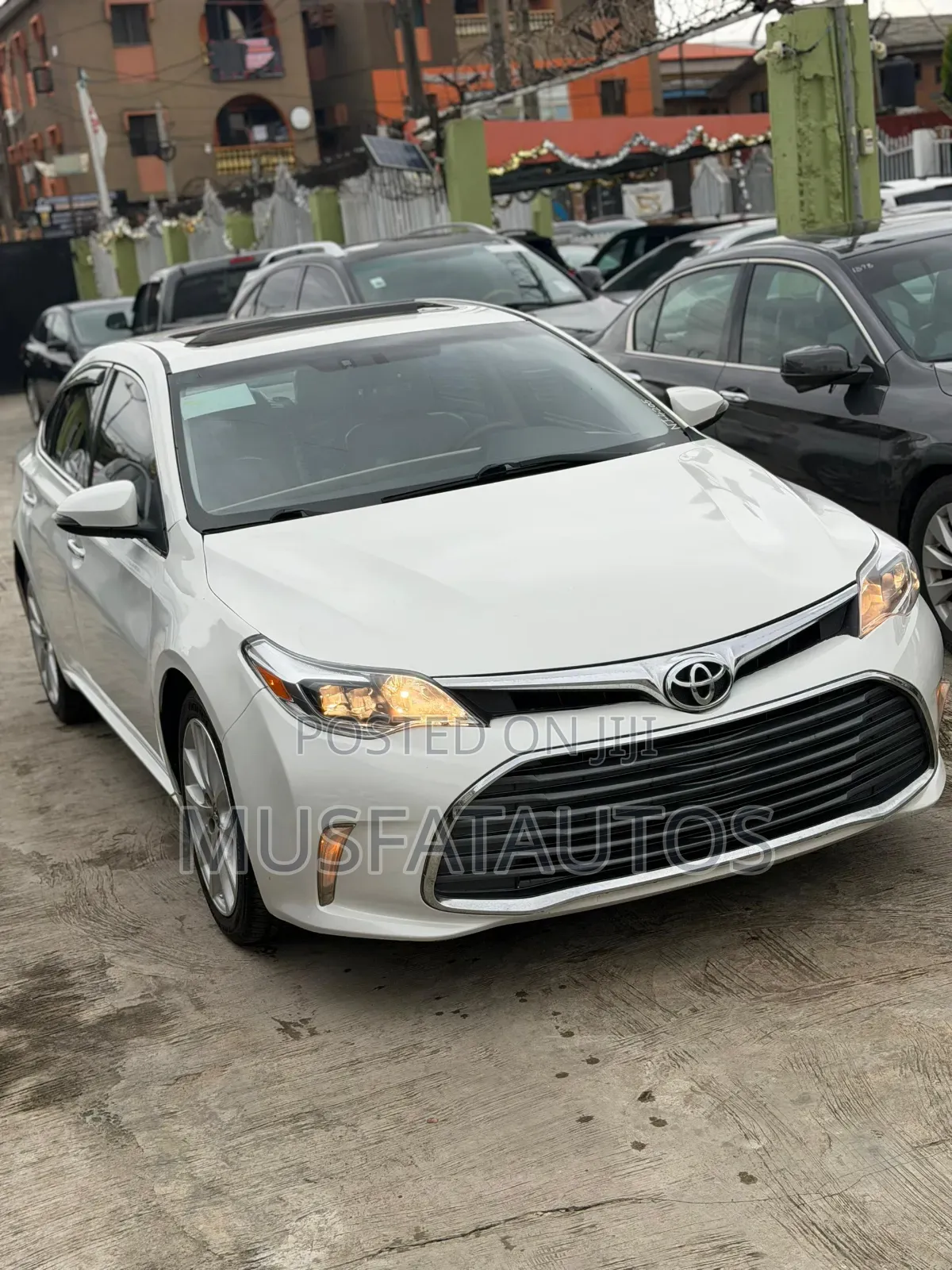 Toyota Avalon XLE Premium 4dr Sedan (3.5L 6cyl 6A) 2014 White