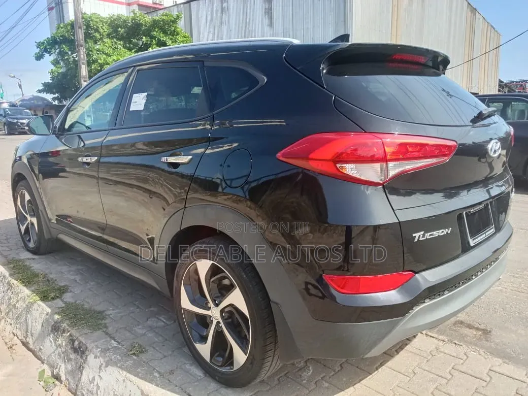 Hyundai Tucson Limited AWD 2016 Black