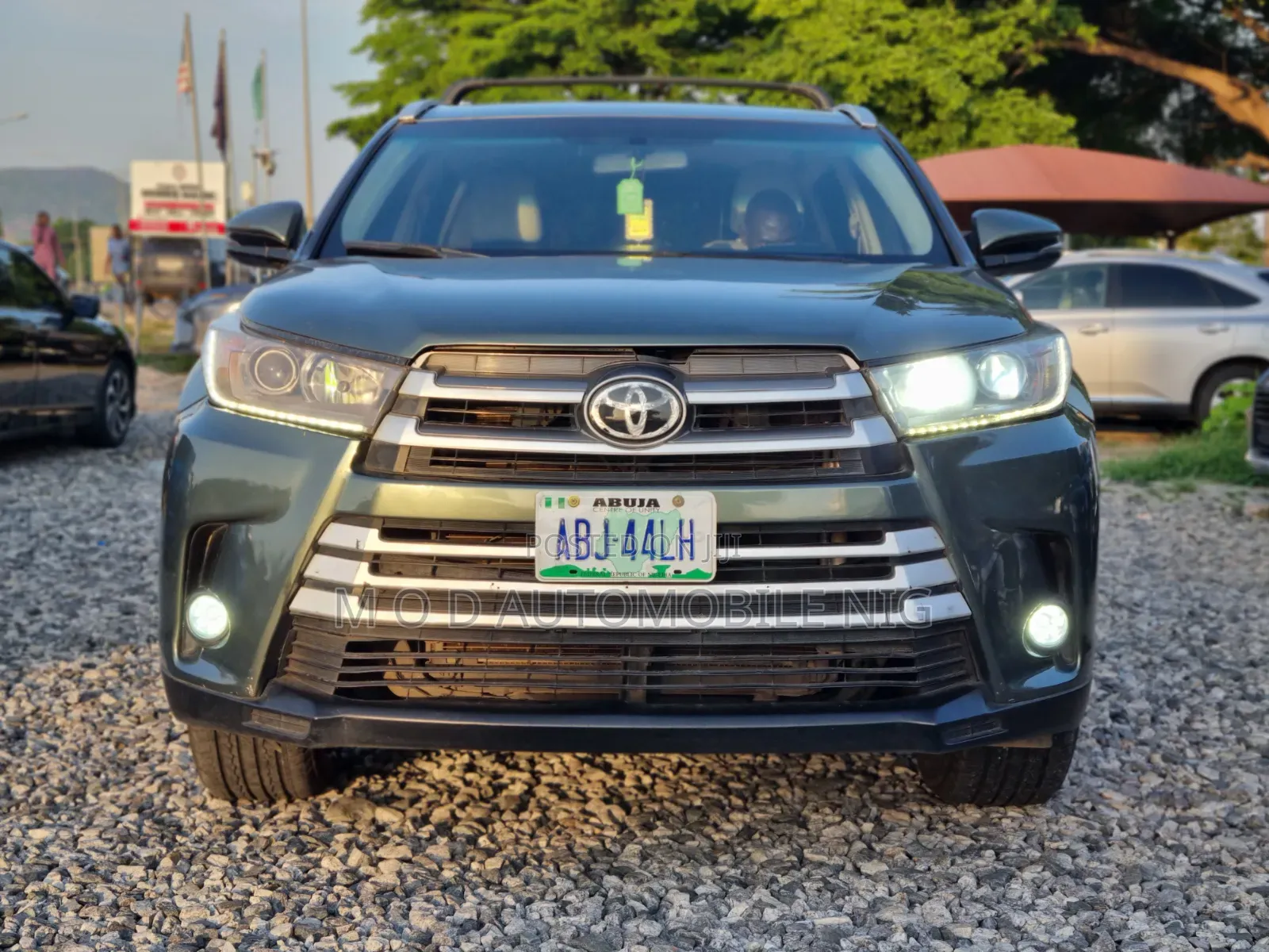 Toyota Highlander XLE V6 4x2 (3.5L 6cyl 6A) 2016 Green
