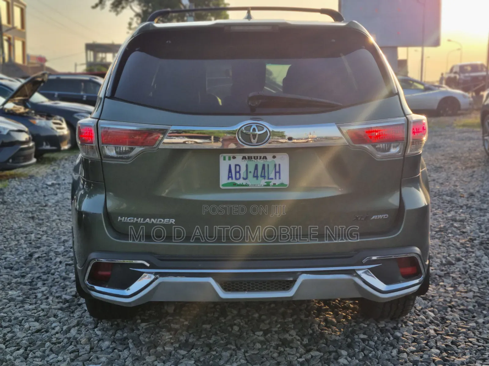 Toyota Highlander XLE V6 4x2 (3.5L 6cyl 6A) 2016 Green
