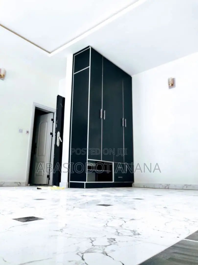 2bdrm Duplex in Shelter Afrique, Uyo for rent