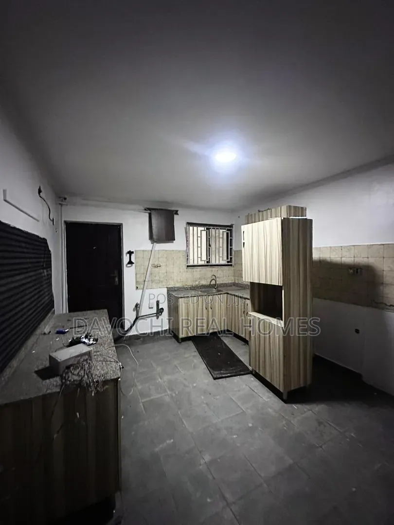 4bdrm Duplex in Lekki Phase 1 for sale