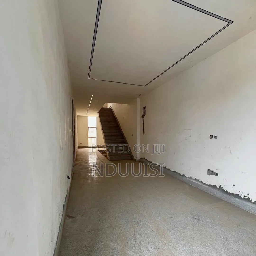 4bdrm Duplex in Guzape District for sale