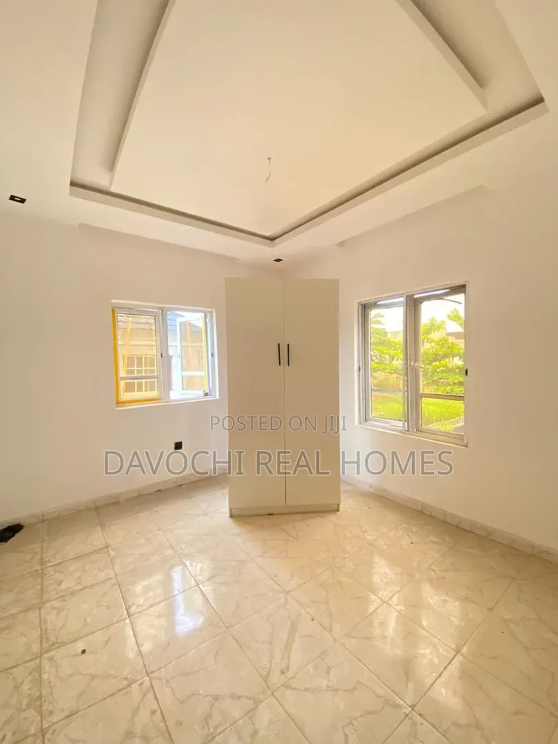 4bdrm Duplex in Sangotedo for sale