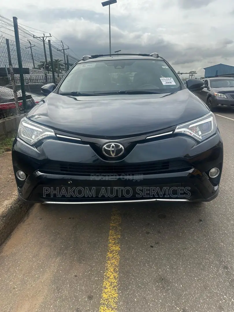 Toyota RAV4 Limited AWD (2.5L 4cyl 6A) 2017 Black