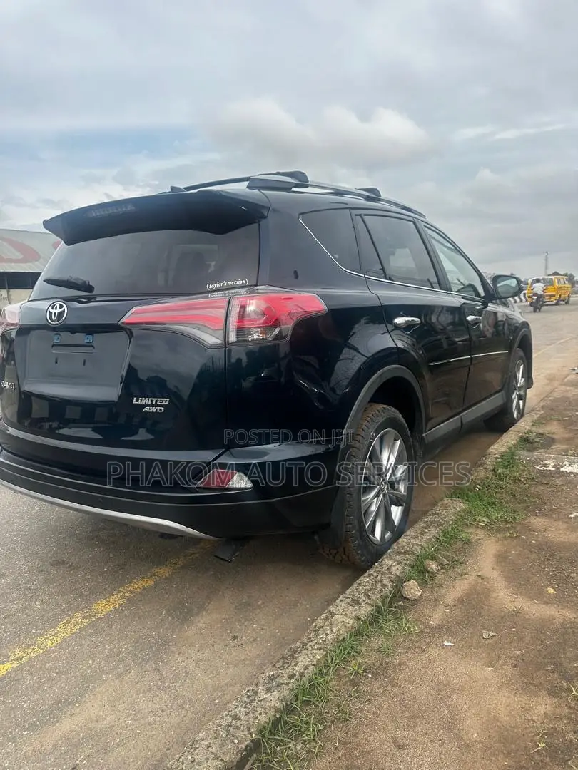 Toyota RAV4 Limited AWD (2.5L 4cyl 6A) 2017 Black