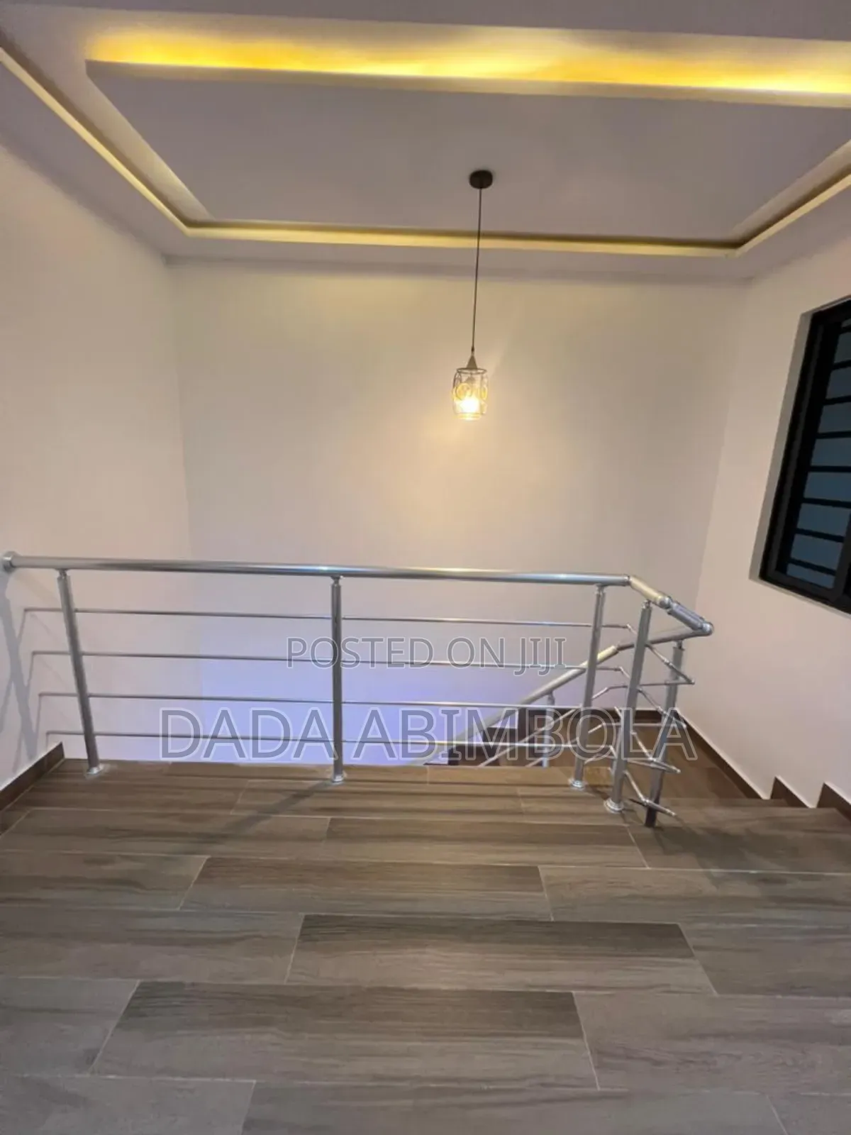 4bdrm Duplex in Chevron for sale