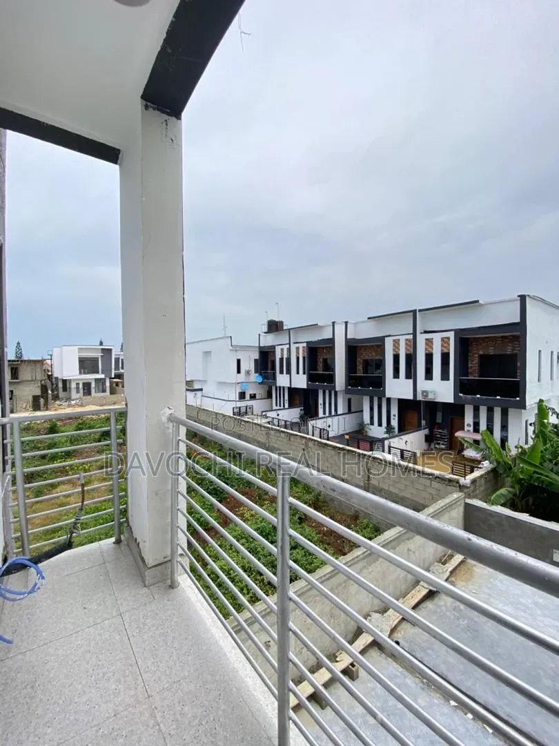 3bdrm Duplex in Abraham Adesanya for sale