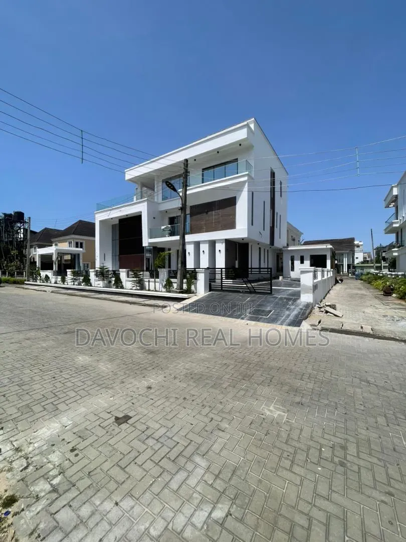 5bdrm Duplex in Ikate for sale