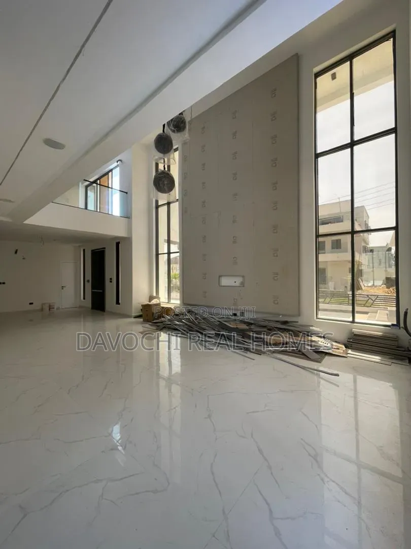 5bdrm Duplex in Ikate for sale