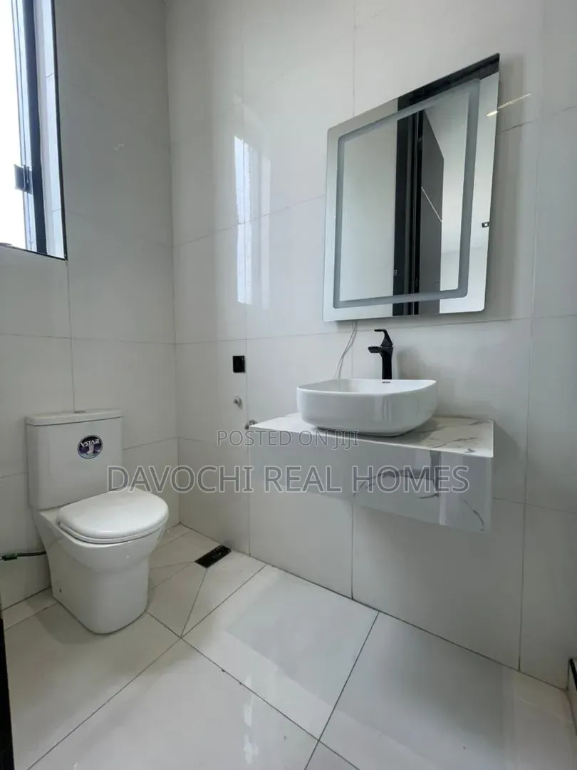 5bdrm Duplex in Lekki Phase 1 for sale