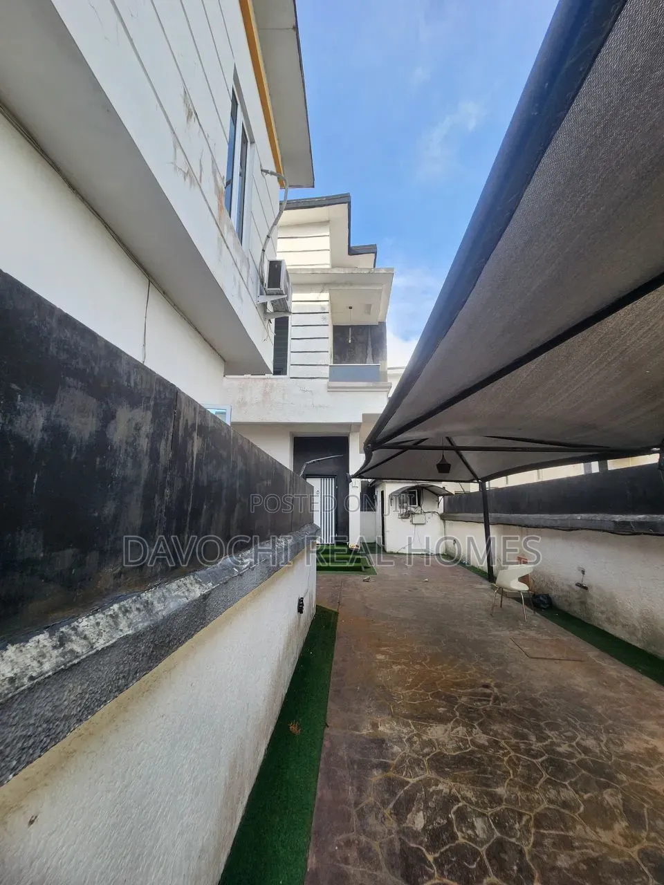 5bdrm Duplex in Lekki Phase 1 for sale