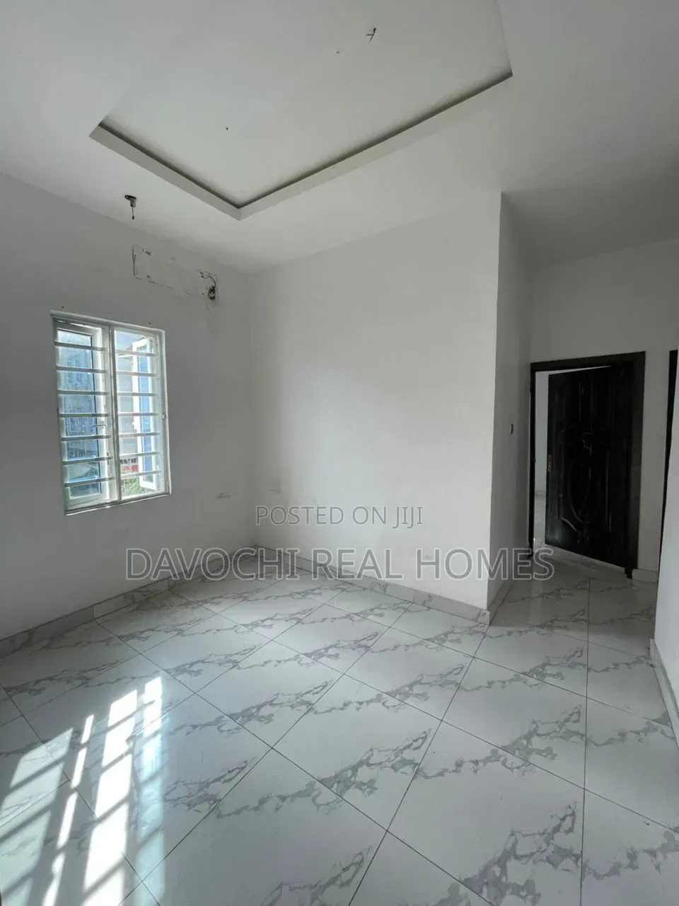 2bdrm Apartment in Lekki Phase 1 for rent