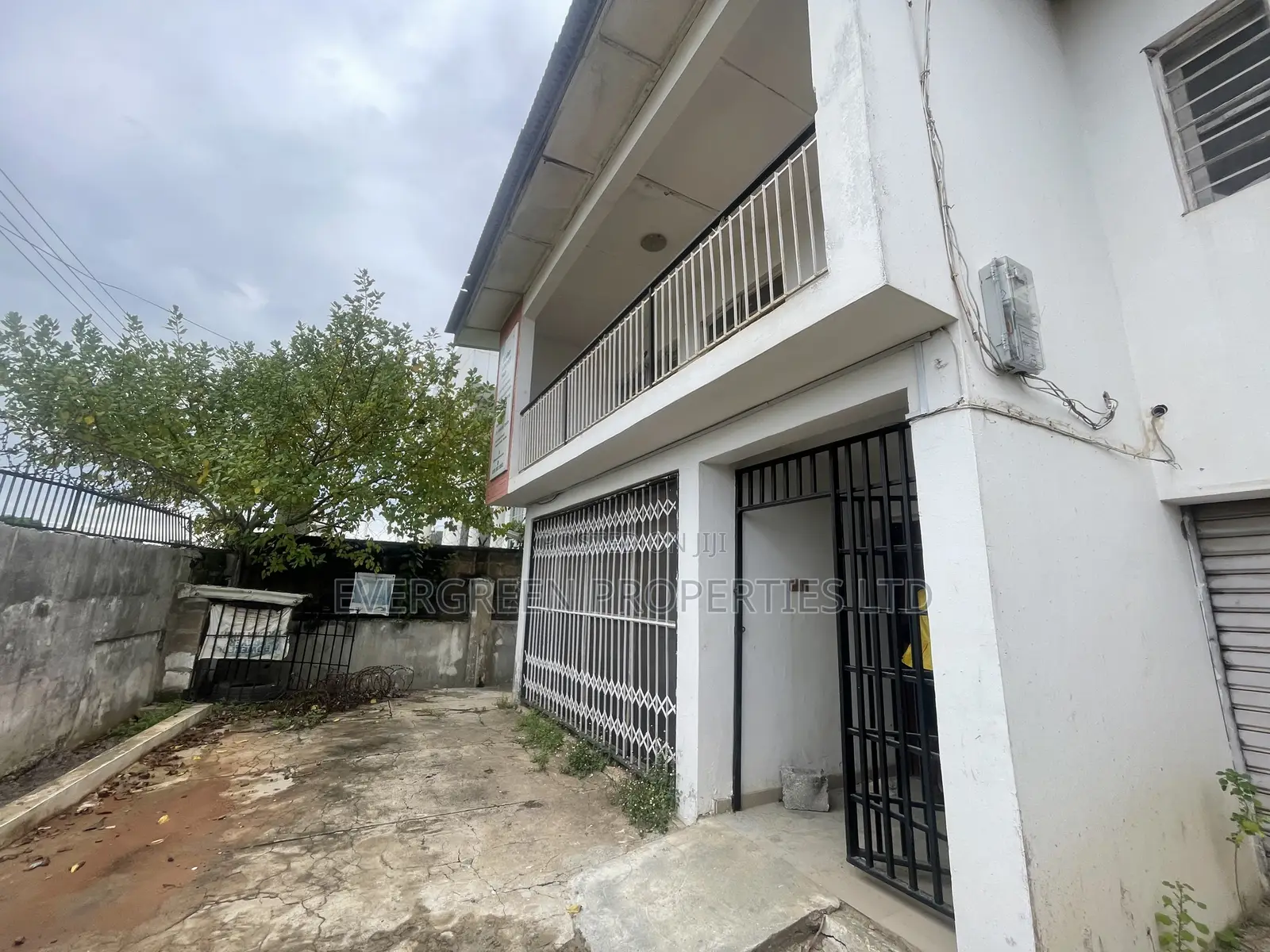4 Bedroom Property for Commercial Purpose