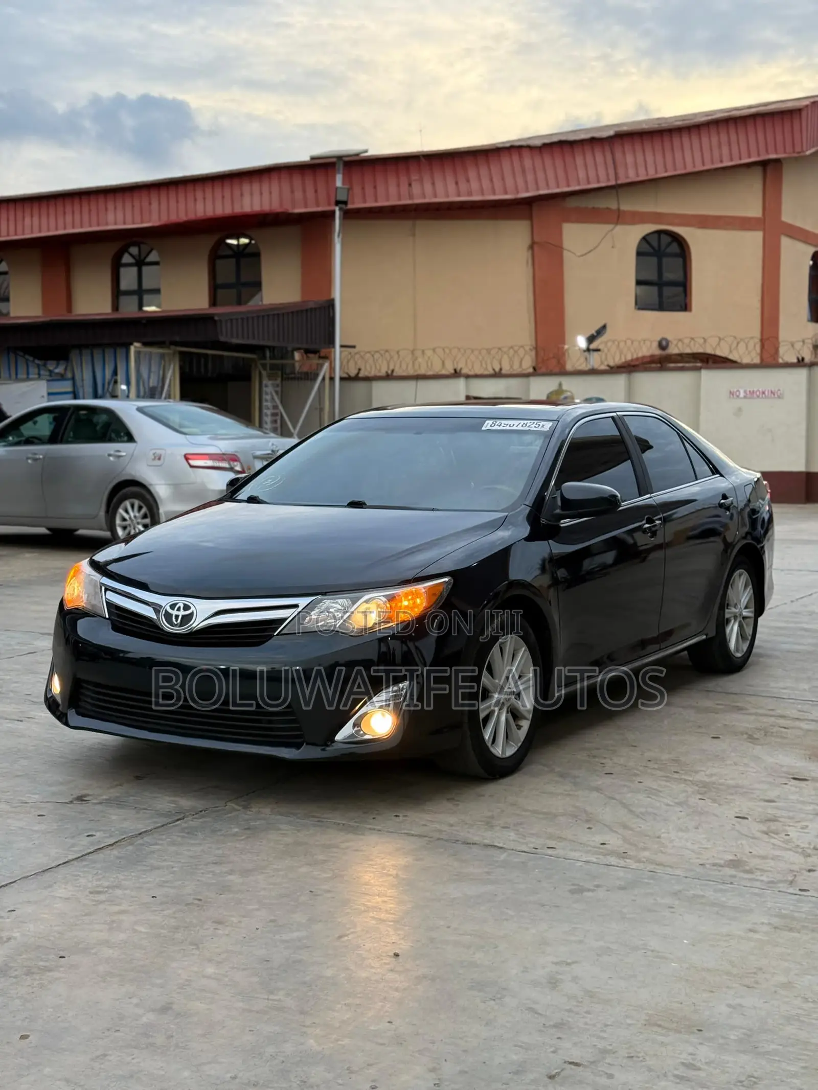 Toyota Camry XLE 4dr Sedan (3.5L 6cyl 6A) 2014 Black