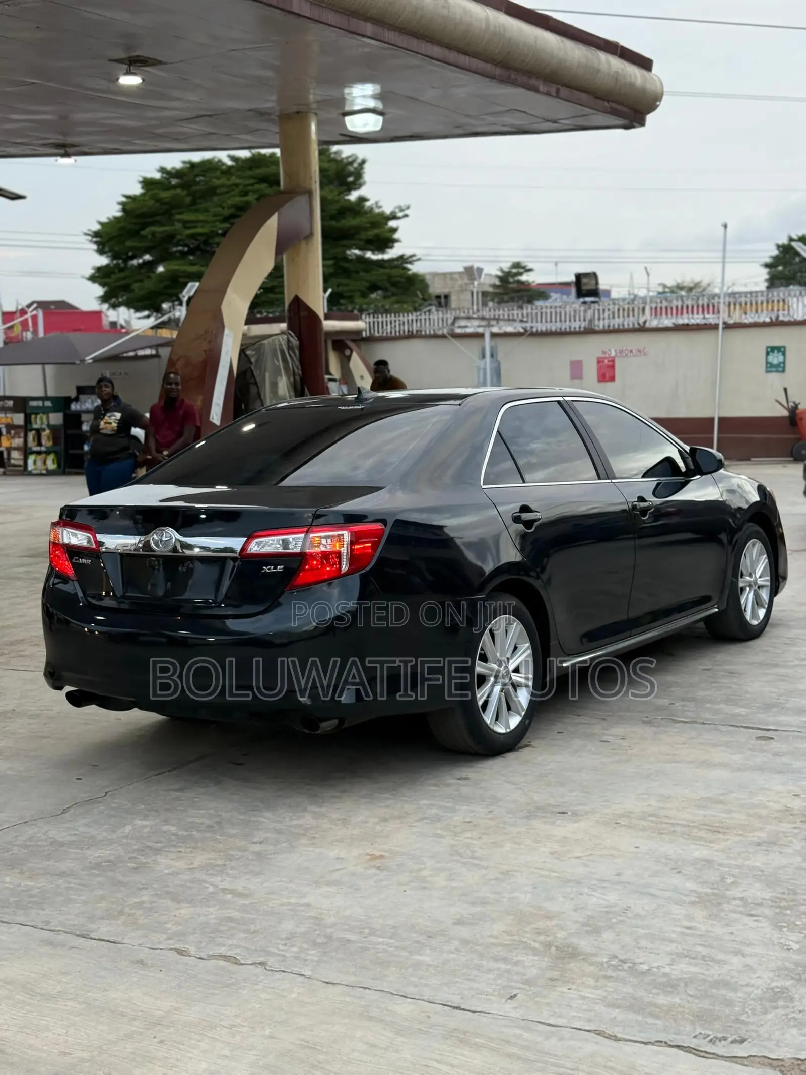 Toyota Camry XLE 4dr Sedan (3.5L 6cyl 6A) 2014 Black