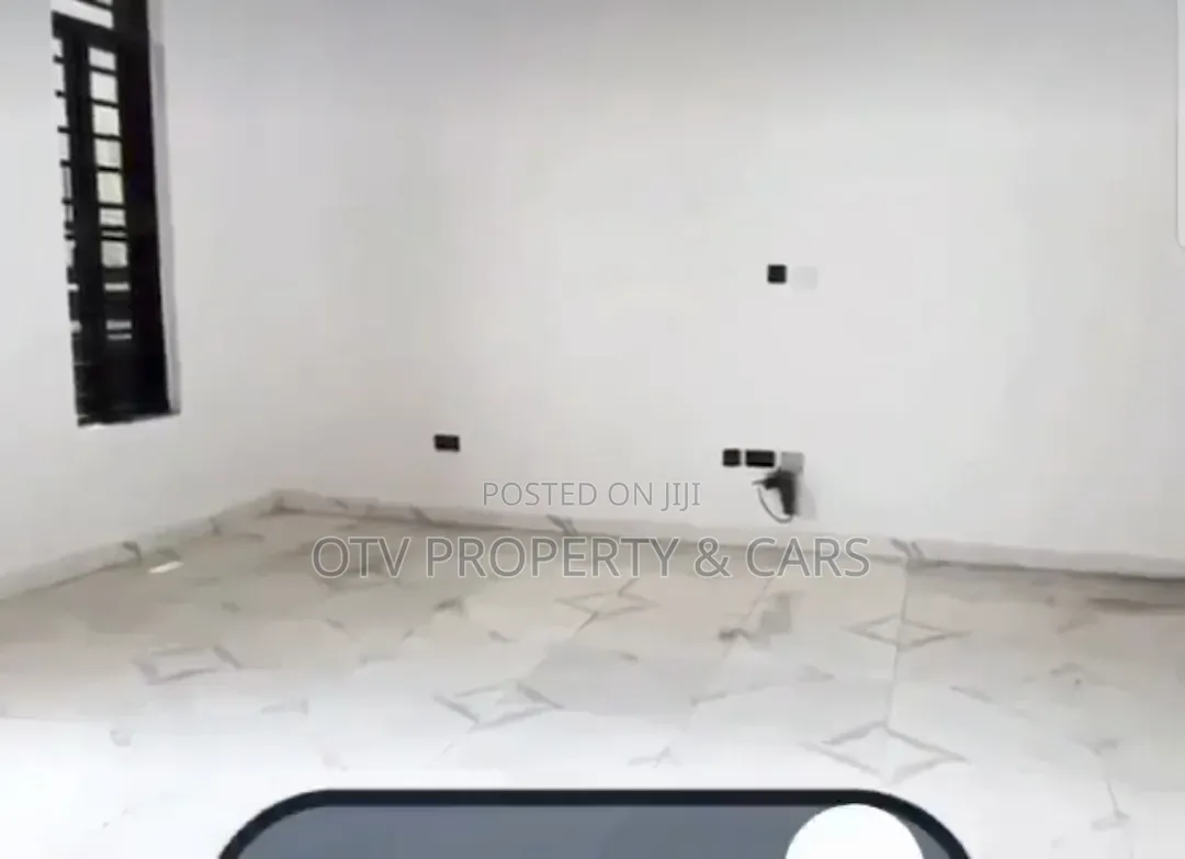 4bdrm Duplex in Sangotedo for sale