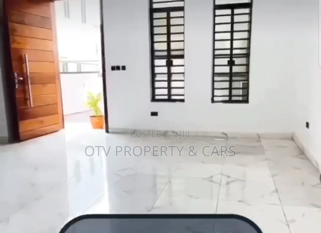 4bdrm Duplex in Sangotedo for sale