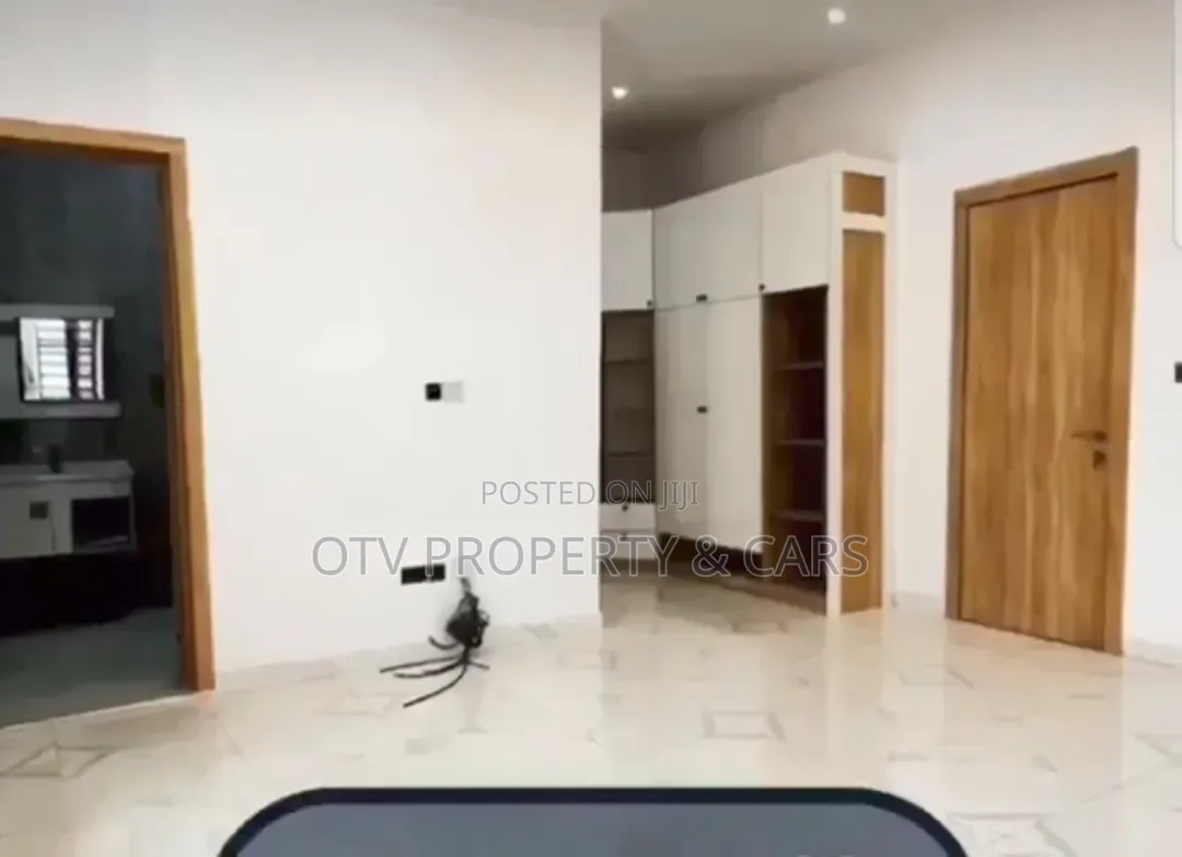 4bdrm Duplex in Sangotedo for sale