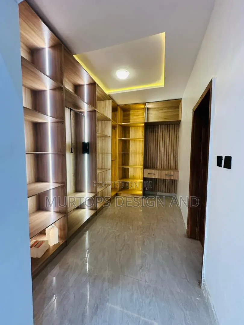 5bdrm Duplex in GRA Phase 1 for sale