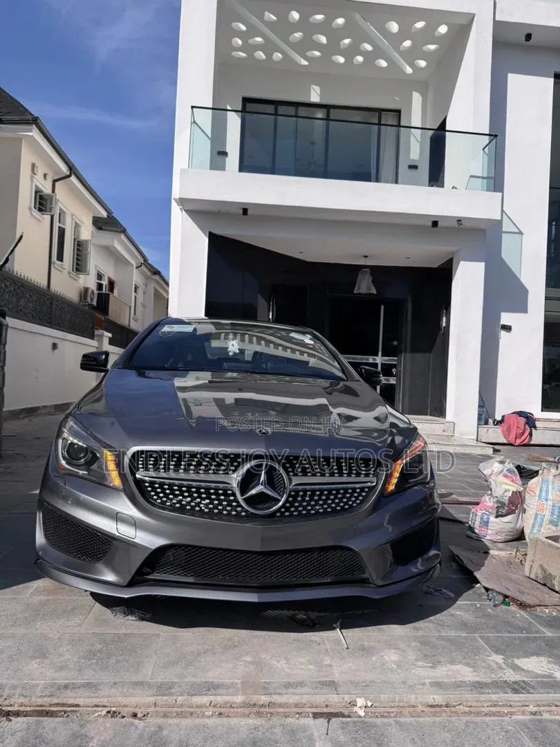 Mercedes-Benz CLA-Class CLA 250 4MATIC Sedan 2016 Beige