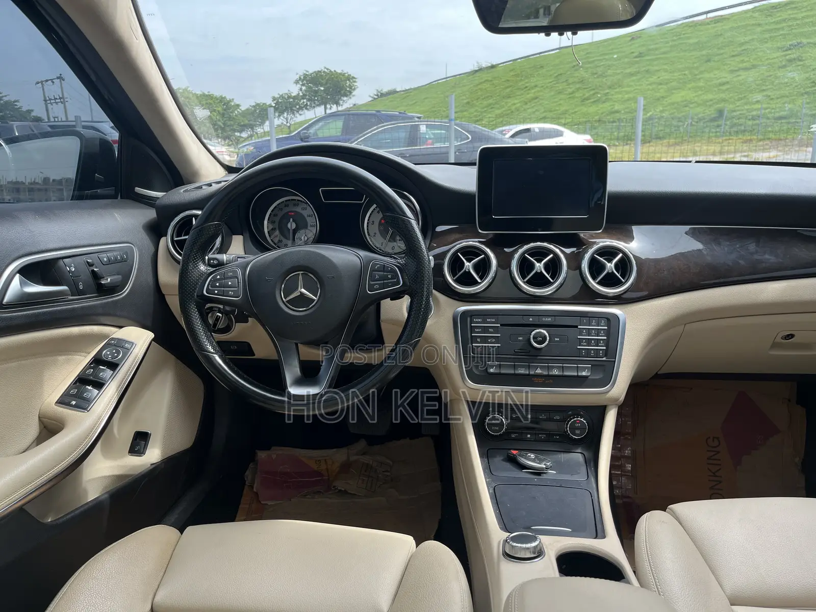 Mercedes-Benz GLA 250 2016 Black