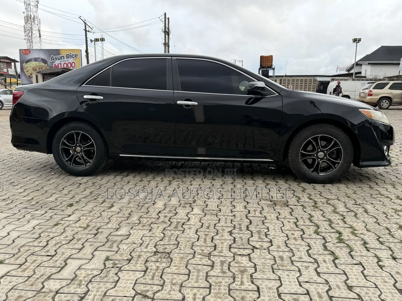 Toyota Camry LE 4dr Sedan (2.5L 4cyl 6A) 2013 Black