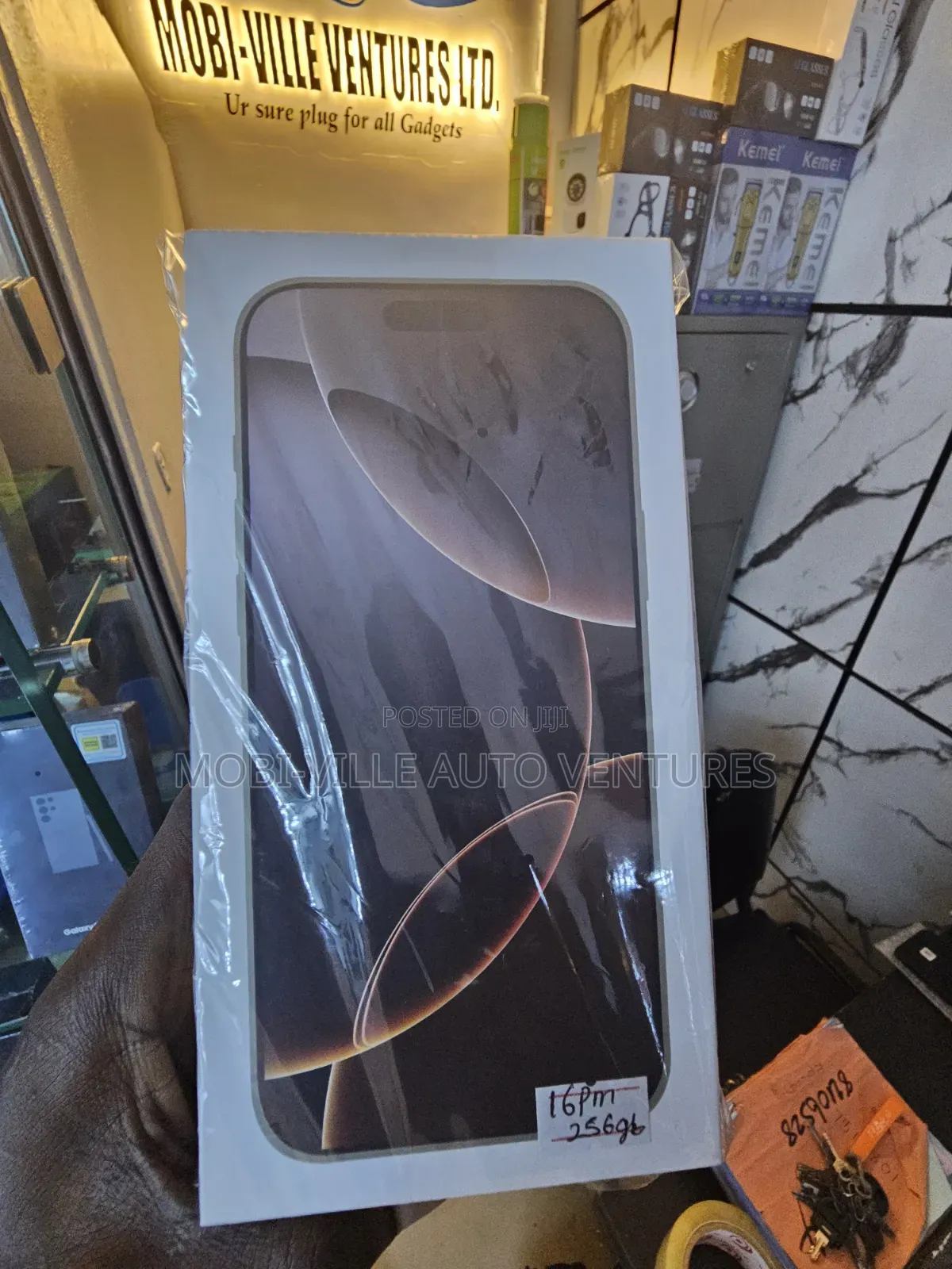 New Apple iPhone 16 Pro Max 256 GB Bronze