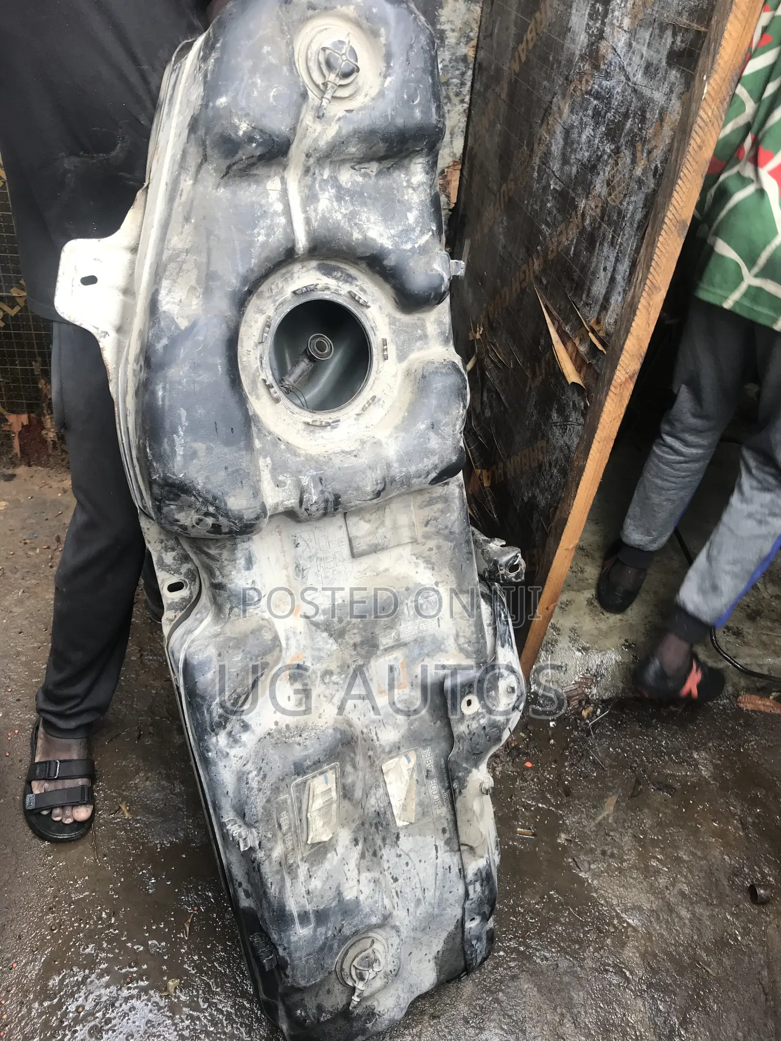 Fuel Tank Land Rover Lr4