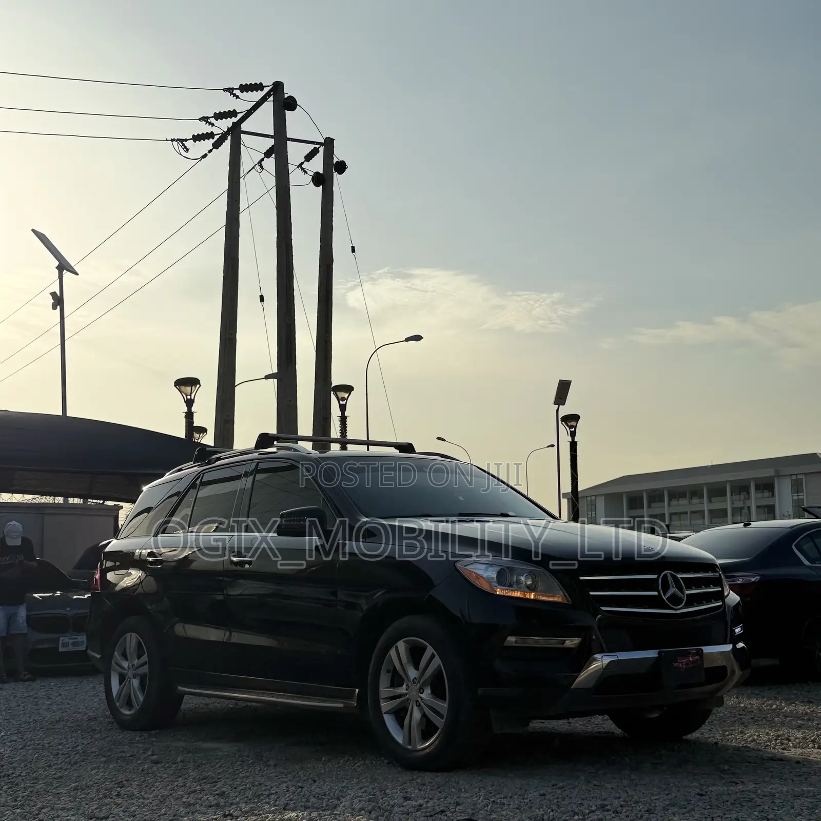 Mercedes-Benz M Class ML350 4MATIC 4dr SUV AWD (3.5L 6cyl 7A) 2014