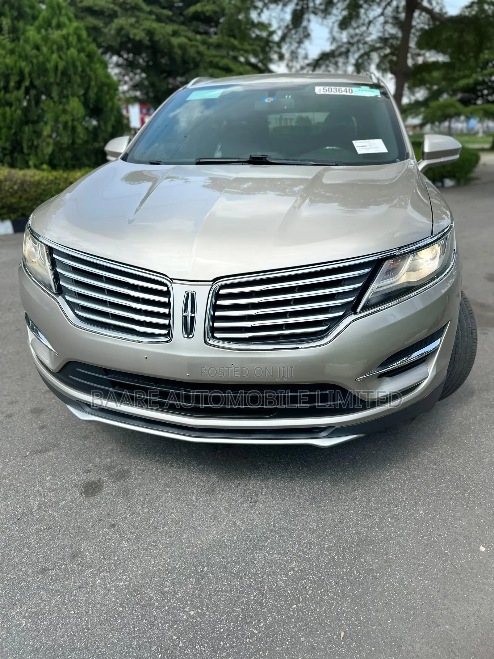 Lincoln MKS 2014 Gold