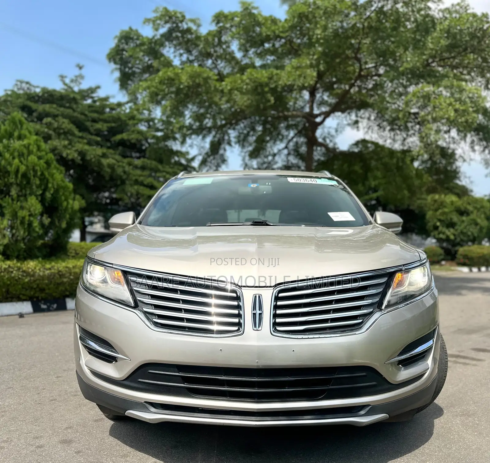 Lincoln MKS 2014 Gold