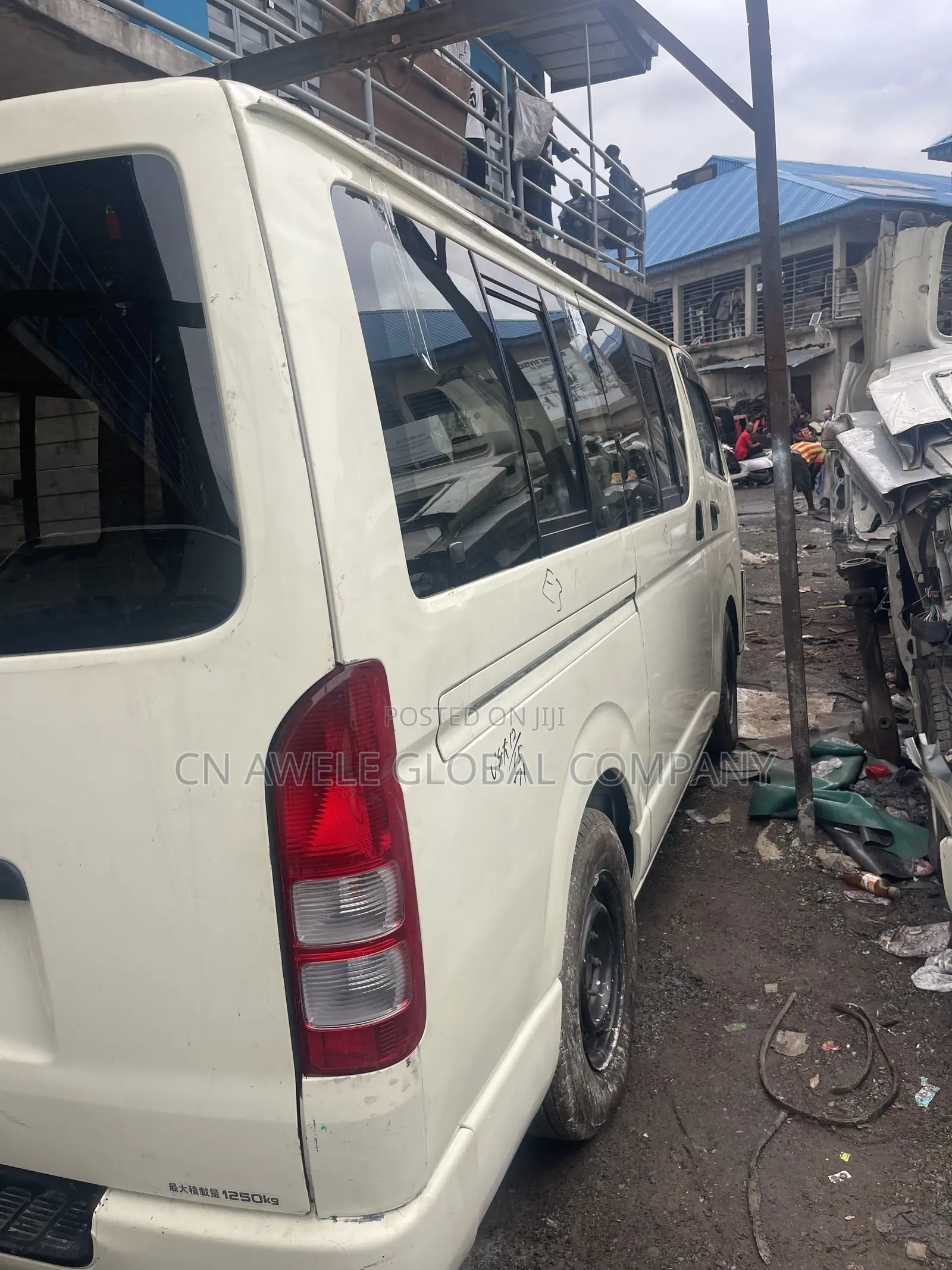 Toyota HiAce 2010 Black