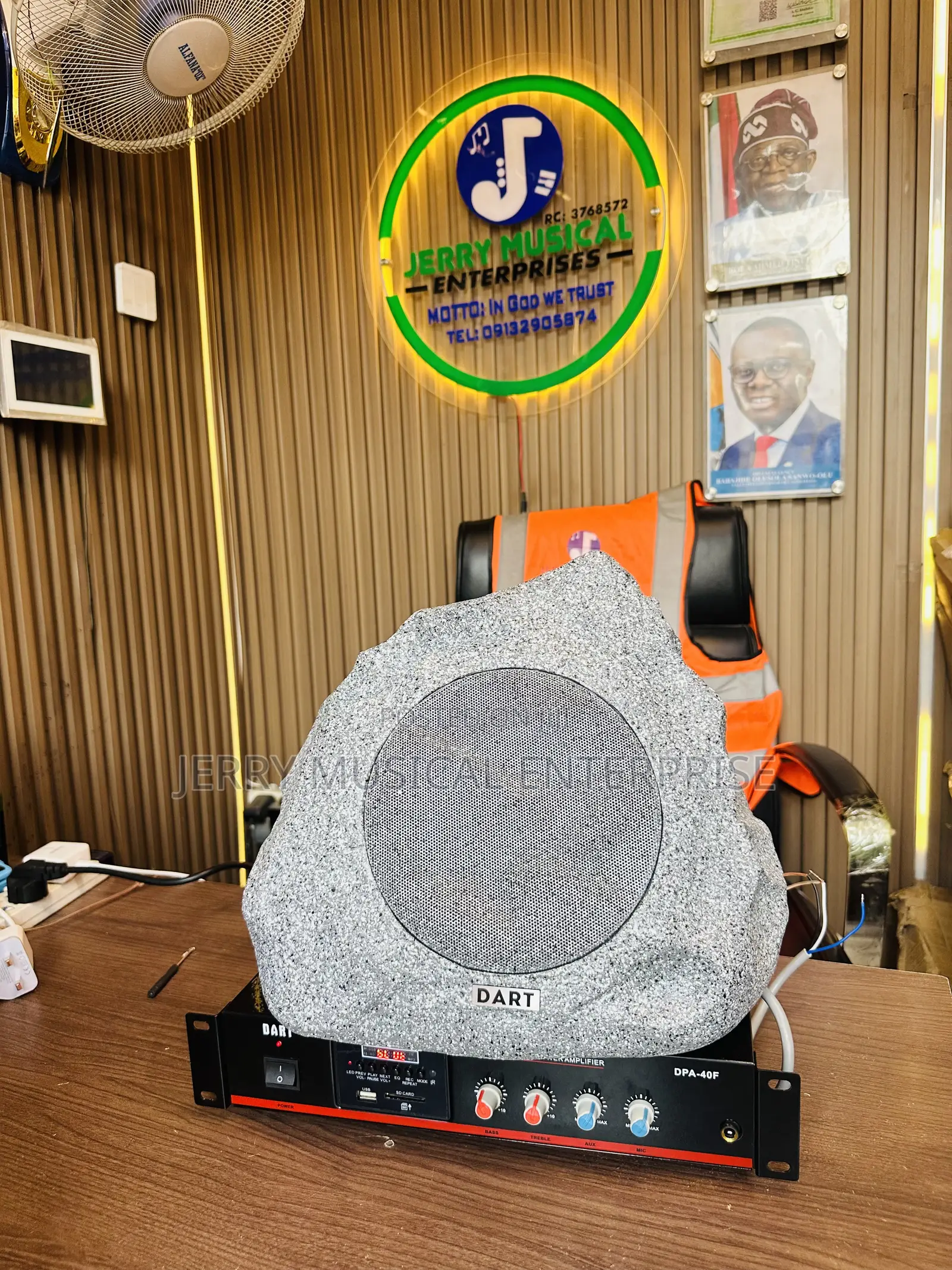 Passive Rock Speakers for Outdoor