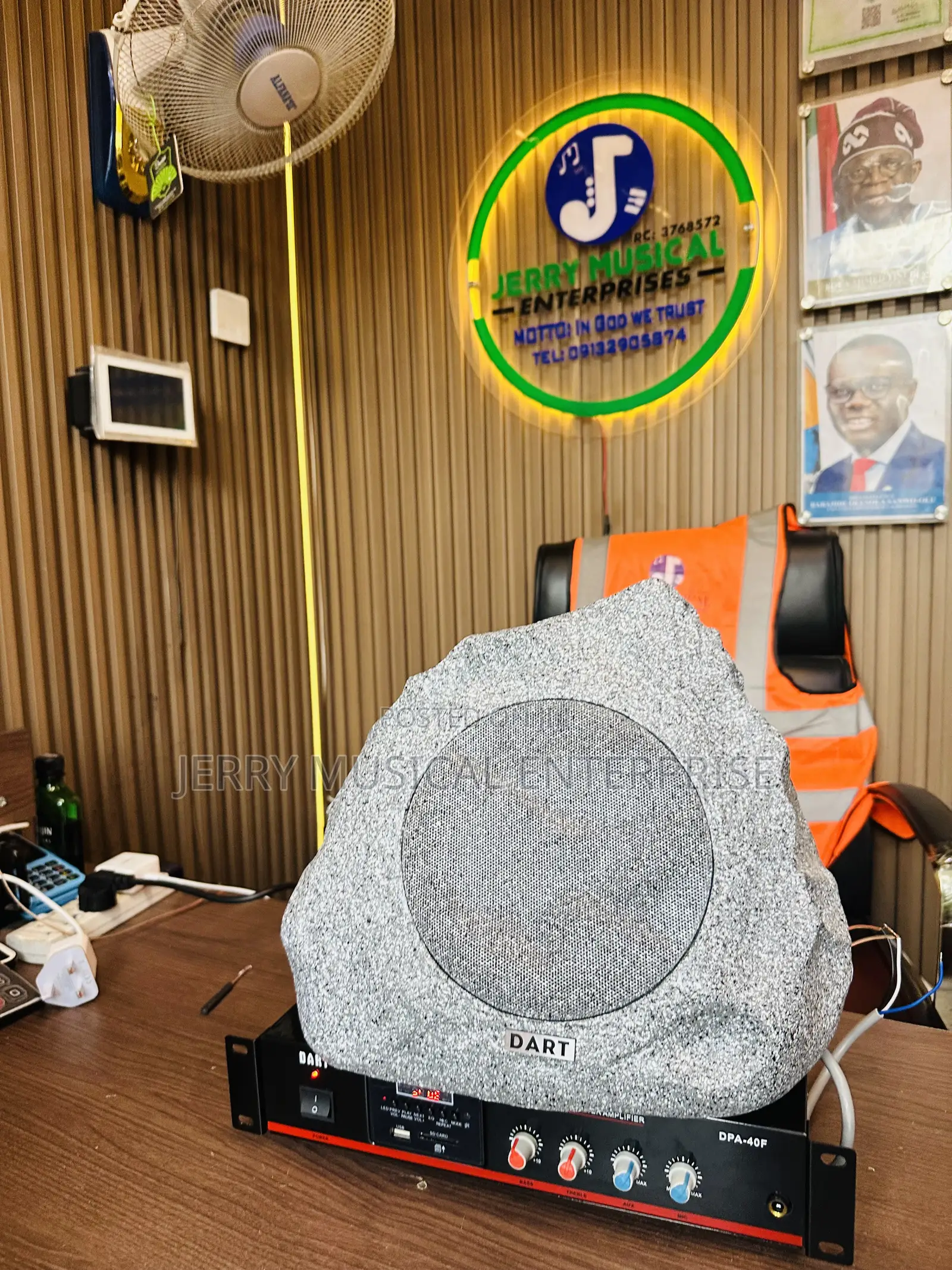 Passive Rock Speakers for Outdoor