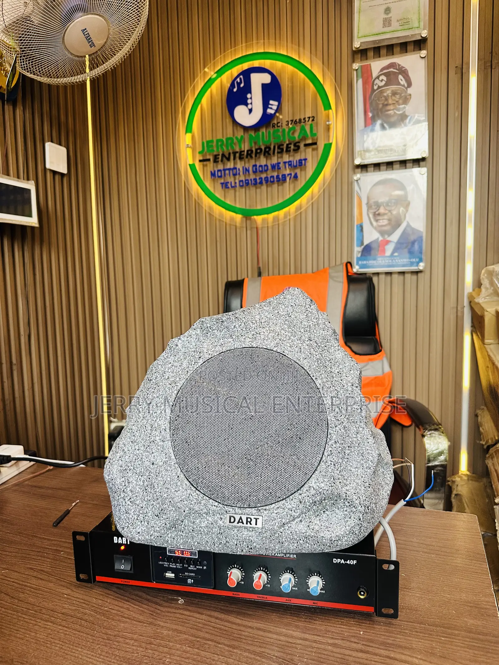 Passive Rock Speakers for Outdoor