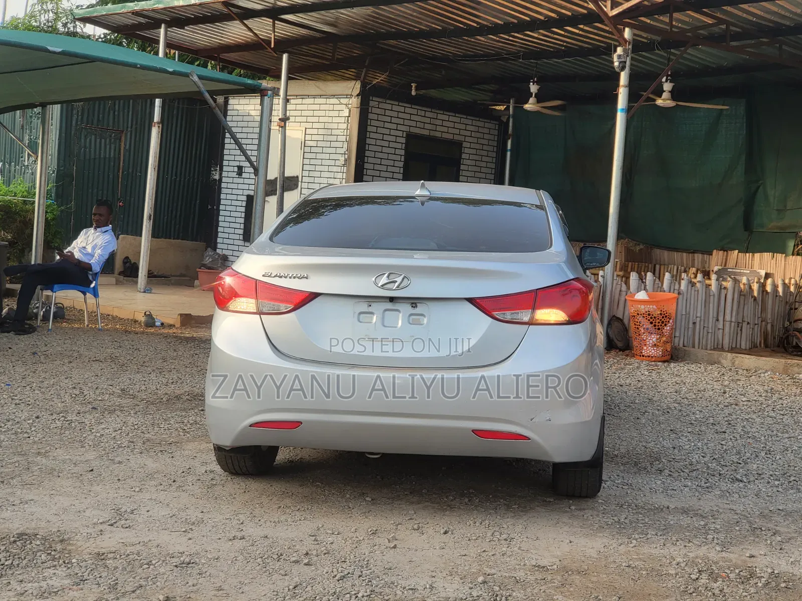 Hyundai Elantra 2011 Silver
