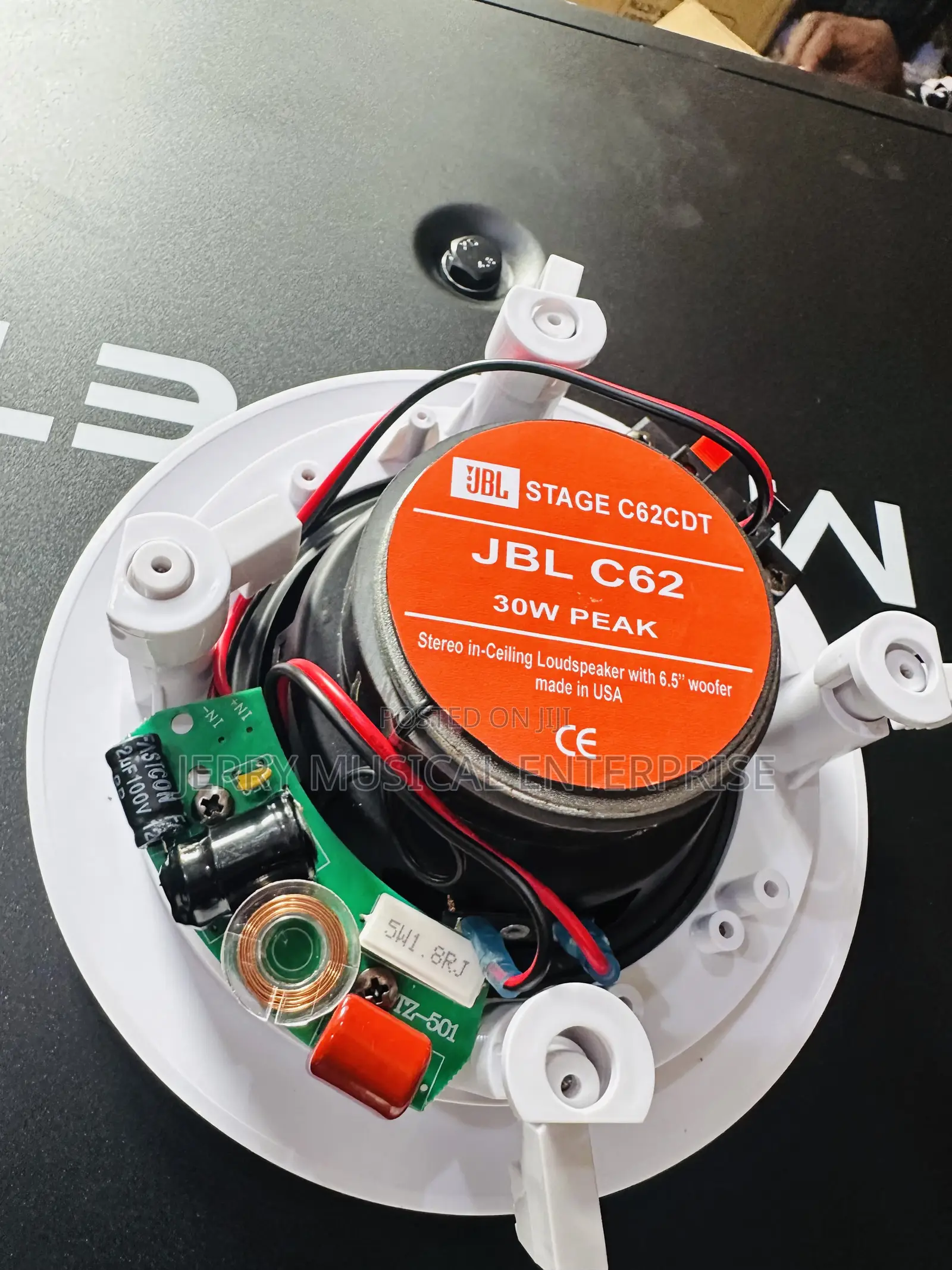 JBL Stereo in-Ceiling Loudspeakers