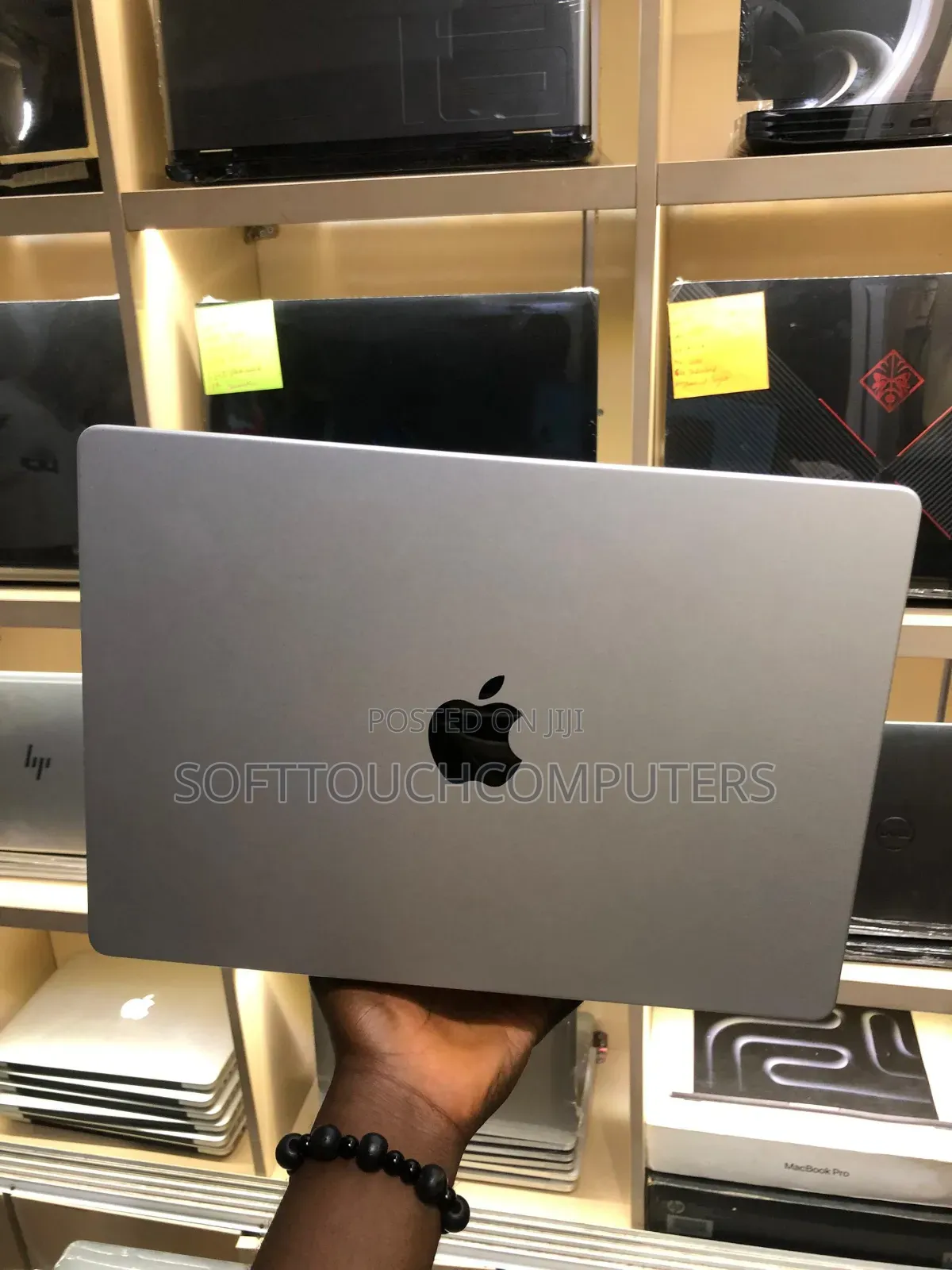 Laptop Apple MacBook Pro 2025 M5 14-inch 16GB Apple M5 SSD 500GB