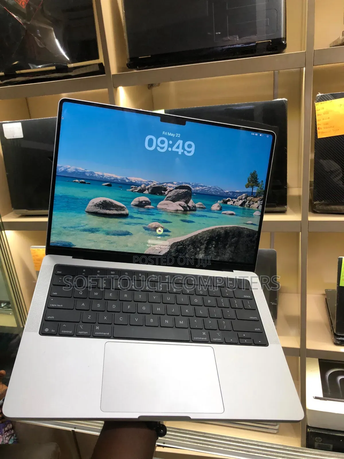 Laptop Apple MacBook Pro 2025 M5 14-inch 16GB Apple M5 SSD 500GB