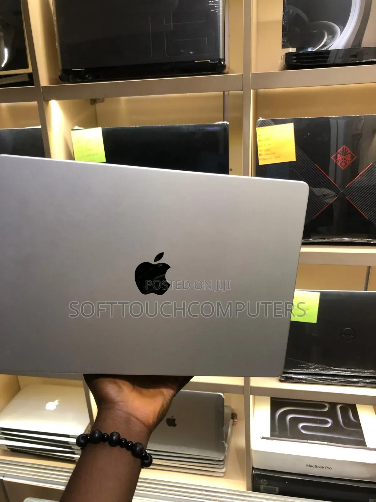 Laptop Apple MacBook Pro 2025 M5 14-inch 16GB Apple M5 SSD 500GB