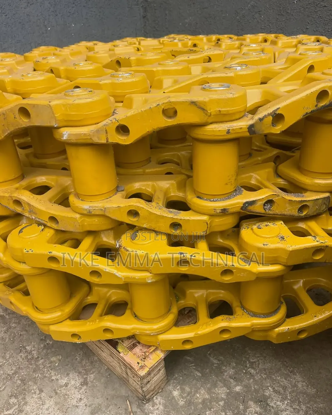 Cat D6h Track Link