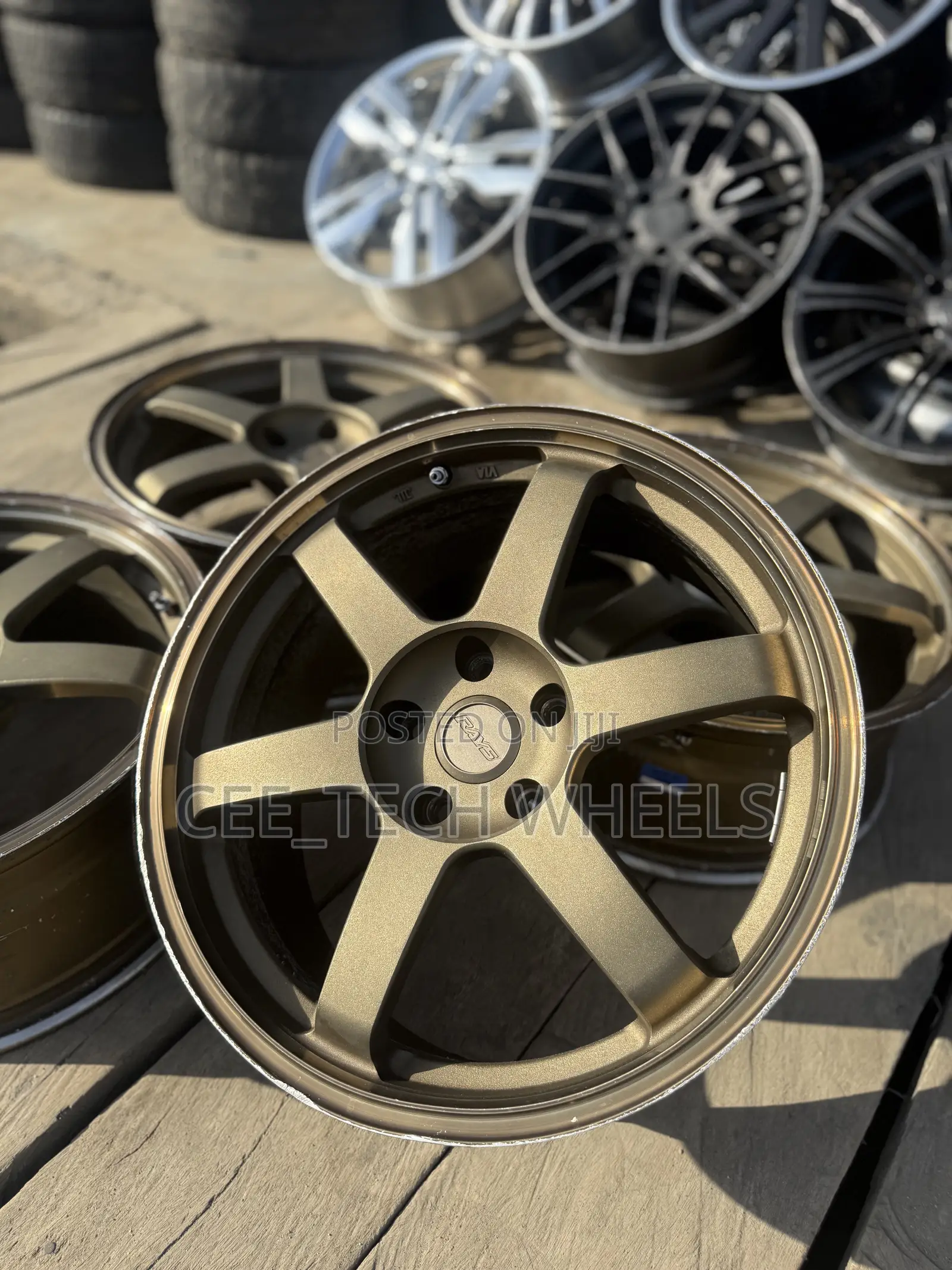 18-Inch BBS Rays ,Vulk Racing Wheel Available for Racing Cars