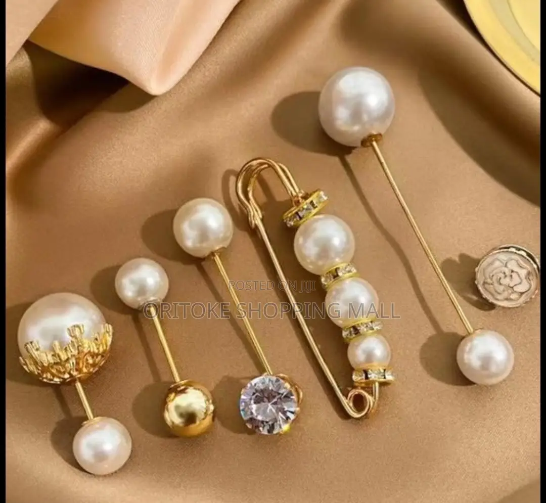 Clothing and Ijab Accessories(3pieces)Dm for Varieties