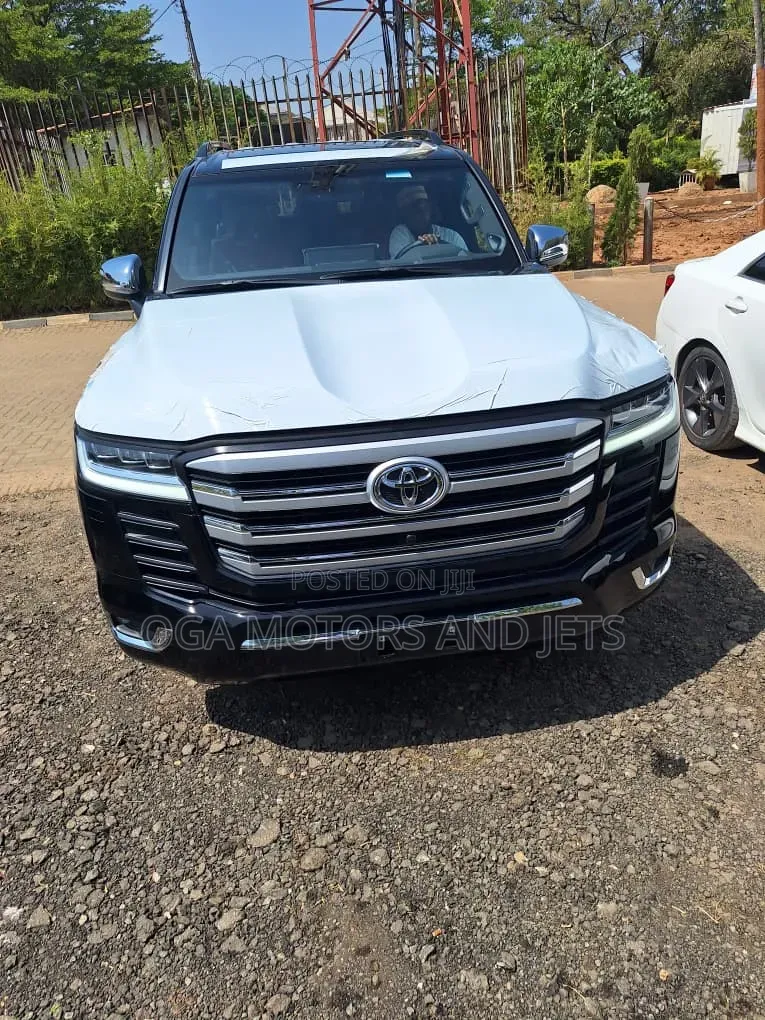 New Toyota Land Cruiser 2025 Black