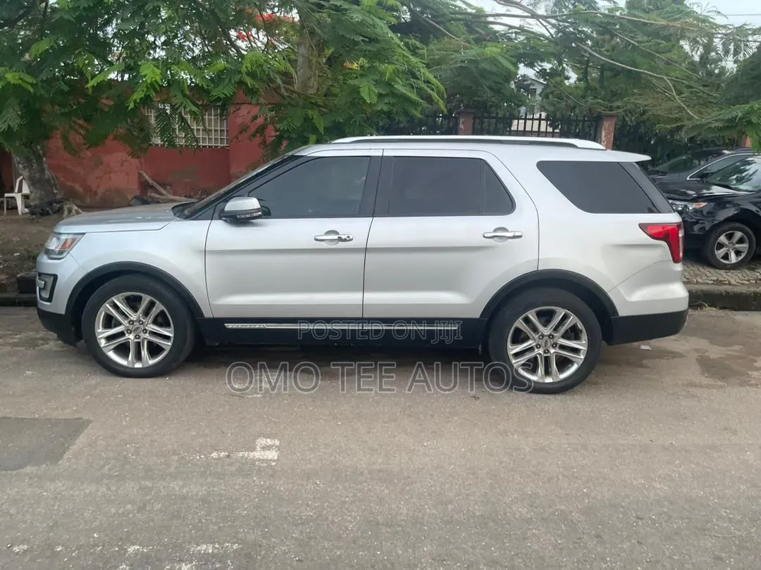 Ford Explorer Limited 4dr SUV (3.5L 6cyl 6A) 2016 Silver