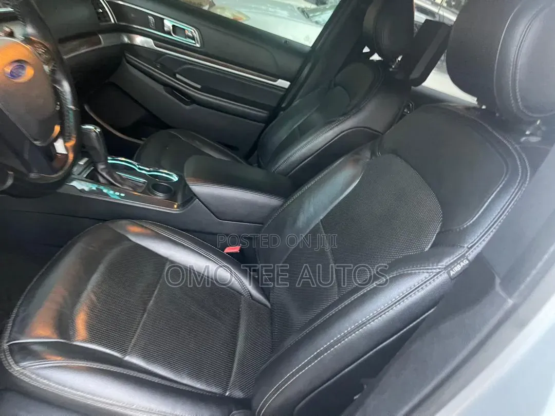 Ford Explorer Limited 4dr SUV (3.5L 6cyl 6A) 2016 Silver