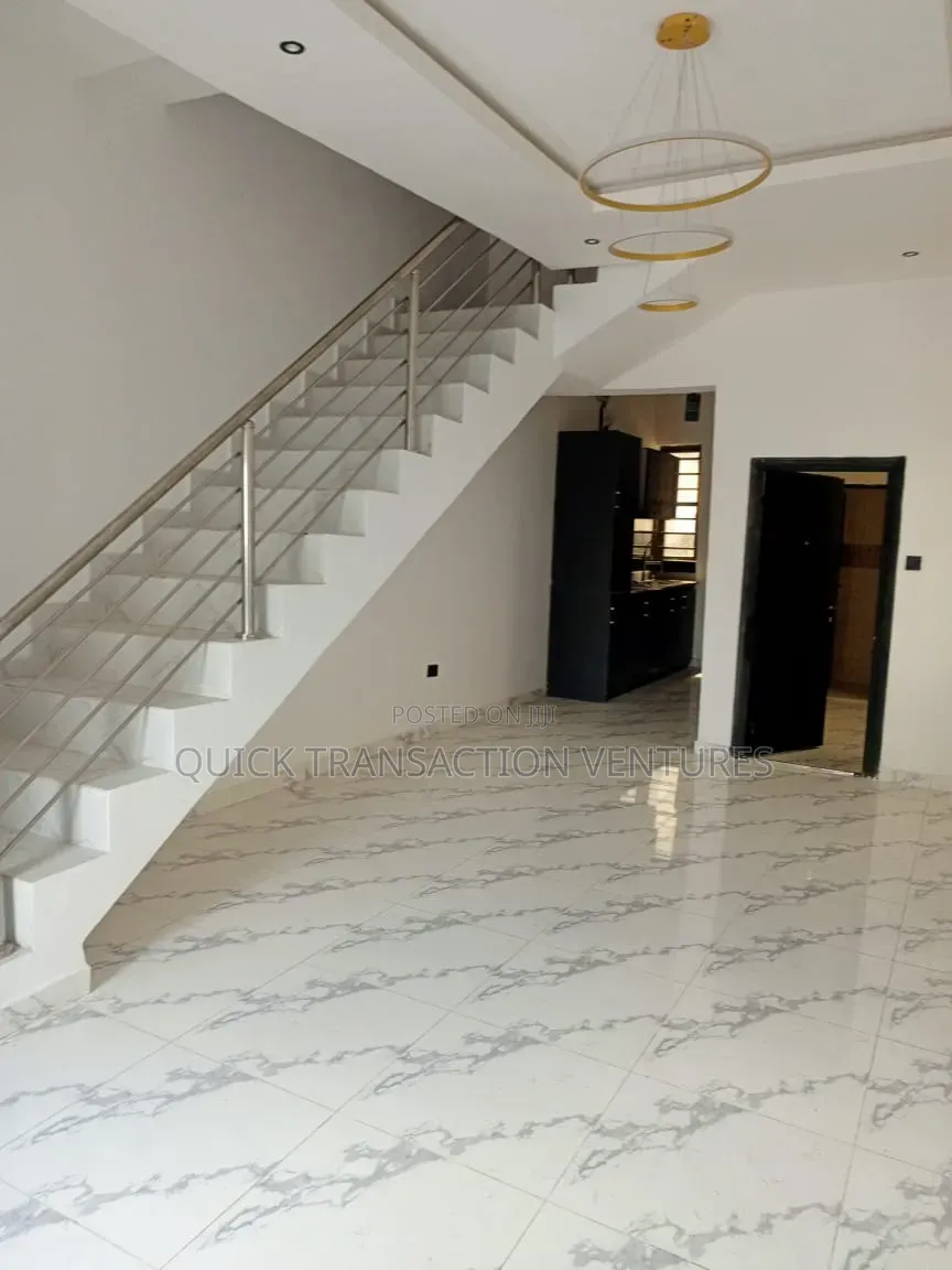 3bdrm Duplex in Aptech, Sangotedo for sale