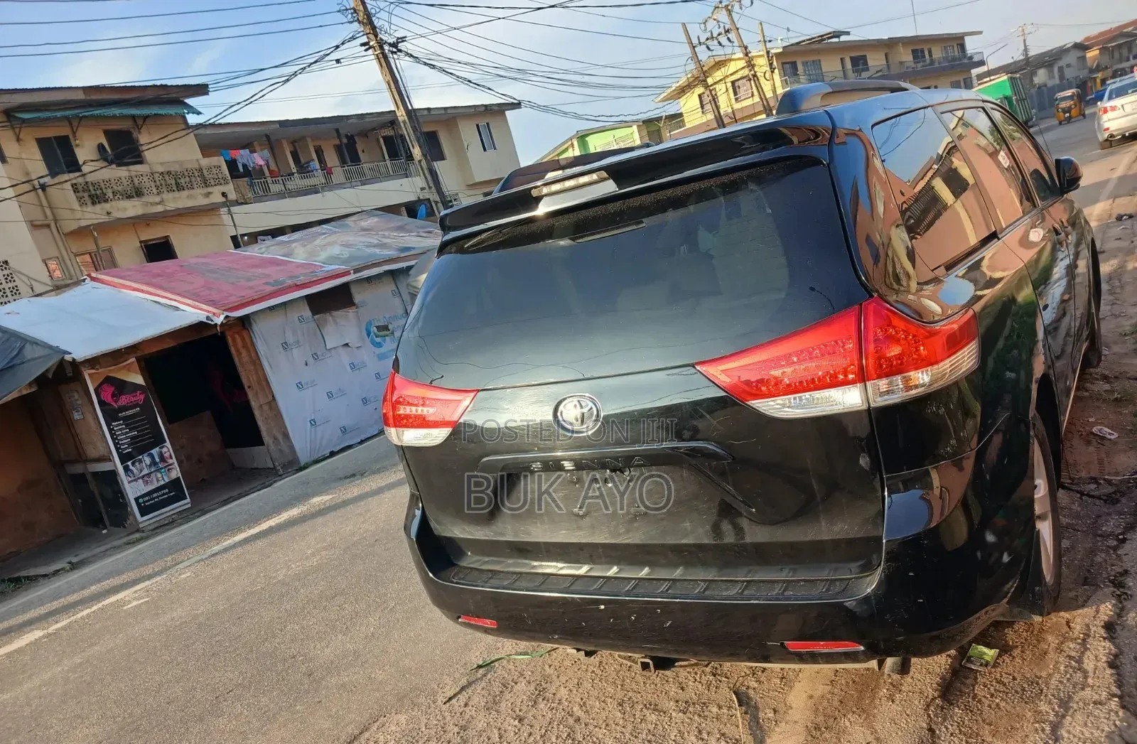 Toyota Sienna LE 7 Passenger (3.5L 6cyl 6A) 2016 Black